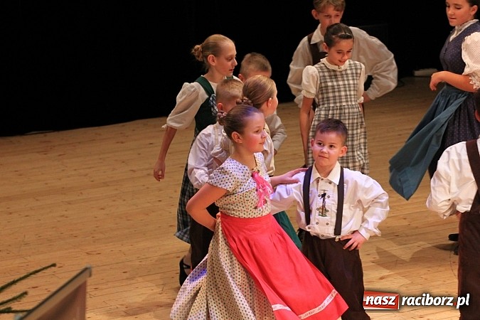 Zdjęcie w galerii na portalu naszraciborz.pl: Arabeska, Aksebara i Łężczok w RCK-u wiadomości z regionu