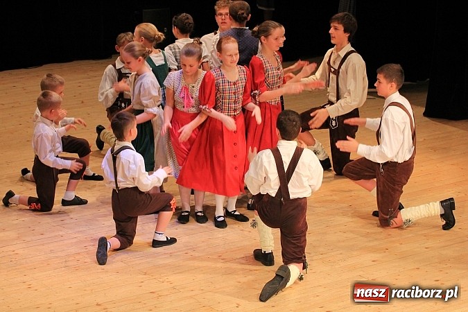 Zdjęcie w galerii na portalu naszraciborz.pl: Arabeska, Aksebara i Łężczok w RCK-u wiadomości z regionu