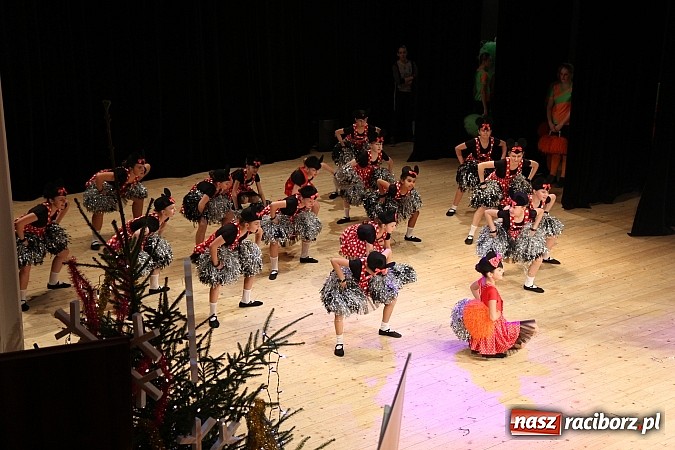 Zdjęcie w galerii na portalu naszraciborz.pl: Arabeska, Aksebara i Łężczok w RCK-u wiadomości z regionu