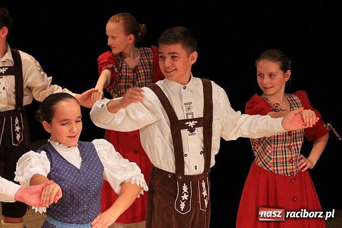 Zdjęcie w galerii na portalu naszraciborz.pl: Arabeska, Aksebara i Łężczok w RCK-u wiadomości z regionu