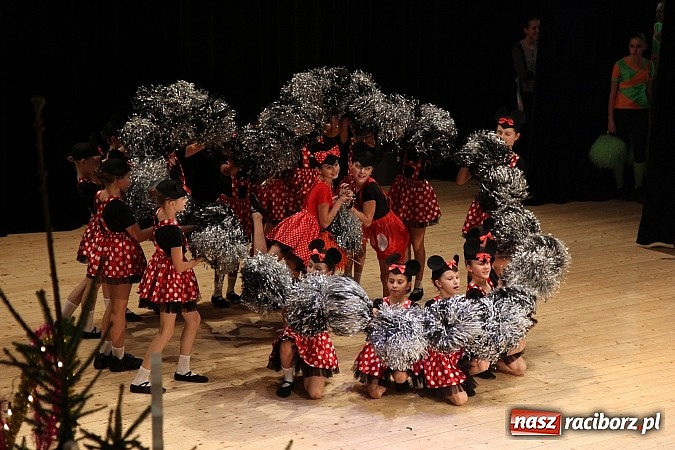 Zdjęcie w galerii na portalu naszraciborz.pl: Arabeska, Aksebara i Łężczok w RCK-u wiadomości z regionu