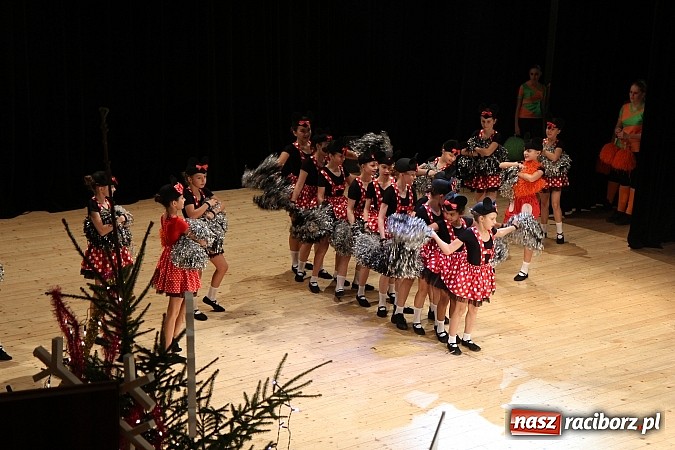 Zdjęcie w galerii na portalu naszraciborz.pl: Arabeska, Aksebara i Łężczok w RCK-u wiadomości z regionu