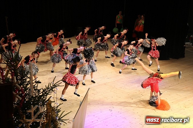 Zdjęcie w galerii na portalu naszraciborz.pl: Arabeska, Aksebara i Łężczok w RCK-u wiadomości z regionu