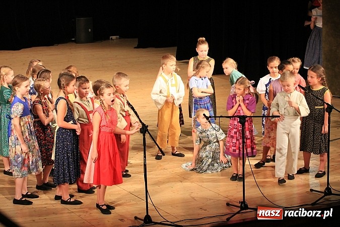 Zdjęcie w galerii na portalu naszraciborz.pl: Arabeska, Aksebara i Łężczok w RCK-u wiadomości z regionu