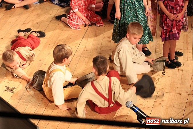 Zdjęcie w galerii na portalu naszraciborz.pl: Arabeska, Aksebara i Łężczok w RCK-u wiadomości z regionu