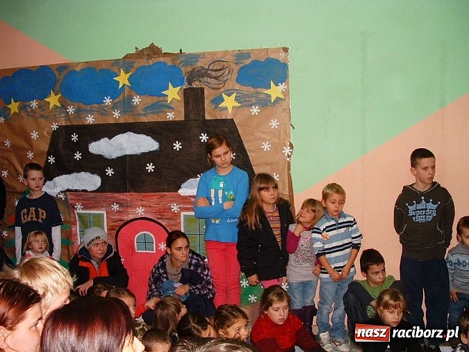 Zdjęcie w galerii na portalu naszraciborz.pl: Spotkanie z Mikołajem w raciborskim Caritasie wiadomości z regionu