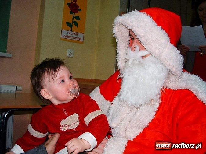 Zdjęcie w galerii na portalu naszraciborz.pl: Spotkanie z Mikołajem w raciborskim Caritasie wiadomości z regionu