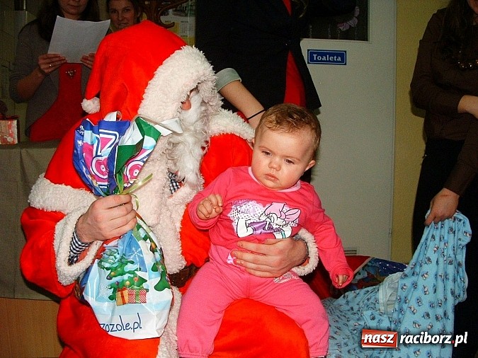 Zdjęcie w galerii na portalu naszraciborz.pl: Spotkanie z Mikołajem w raciborskim Caritasie wiadomości z regionu