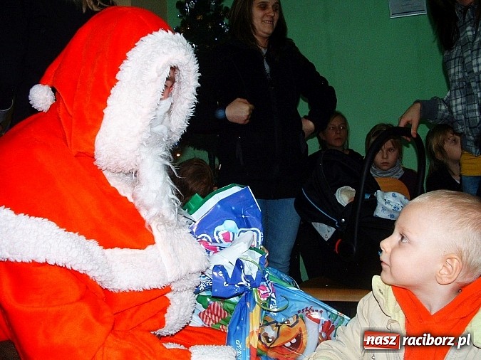 Zdjęcie w galerii na portalu naszraciborz.pl: Spotkanie z Mikołajem w raciborskim Caritasie wiadomości z regionu