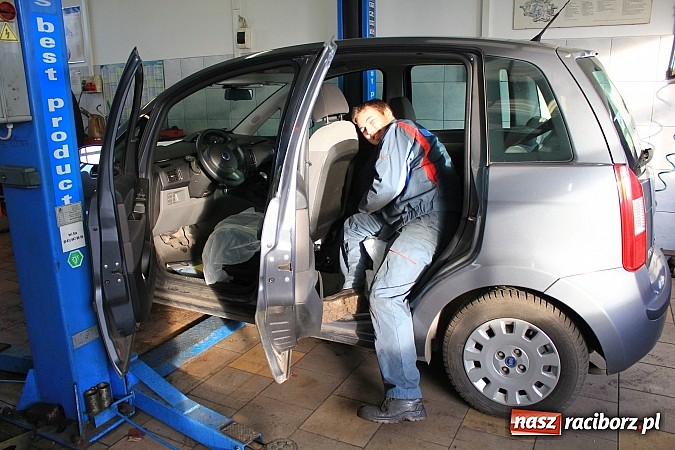 Zdjęcie w galerii na portalu naszraciborz.pl: Profesjonalna obsługa na piątkę z plusem! wiadomości z regionu