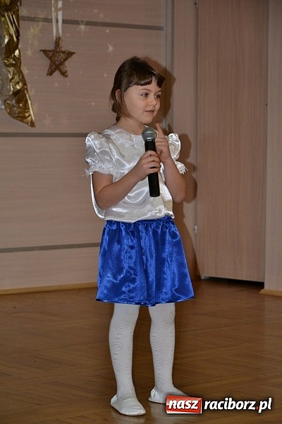 Zdjęcie w galerii na portalu naszraciborz.pl: IX Gminny Przegląd Kolęd i Pastorałek w Centrum Kultury w Tworkowie wiadomości z regionu