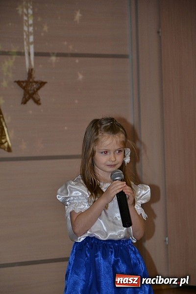 Zdjęcie w galerii na portalu naszraciborz.pl: IX Gminny Przegląd Kolęd i Pastorałek w Centrum Kultury w Tworkowie wiadomości z regionu