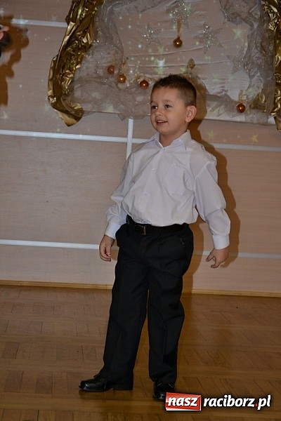 Zdjęcie w galerii na portalu naszraciborz.pl: IX Gminny Przegląd Kolęd i Pastorałek w Centrum Kultury w Tworkowie wiadomości z regionu