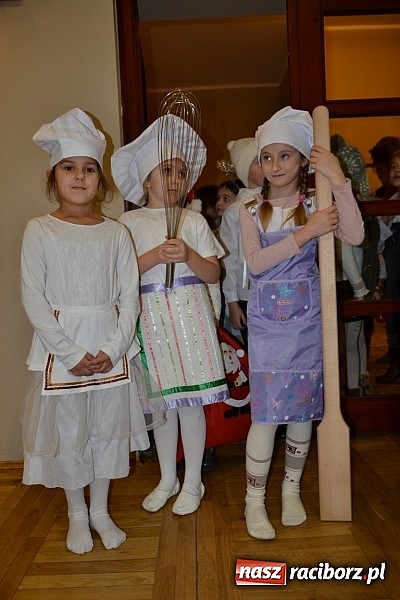 Zdjęcie w galerii na portalu naszraciborz.pl: IX Gminny Przegląd Kolęd i Pastorałek w Centrum Kultury w Tworkowie wiadomości z regionu