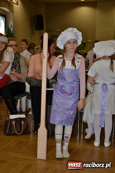 Zdjęcie w galerii na portalu naszraciborz.pl: IX Gminny Przegląd Kolęd i Pastorałek w Centrum Kultury w Tworkowie wiadomości z regionu