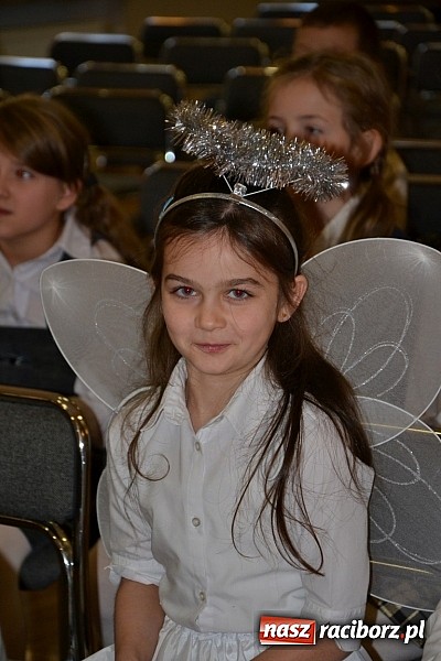 Zdjęcie w galerii na portalu naszraciborz.pl: IX Gminny Przegląd Kolęd i Pastorałek w Centrum Kultury w Tworkowie wiadomości z regionu