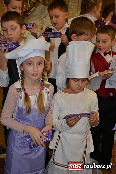 Zdjęcie w galerii na portalu naszraciborz.pl: IX Gminny Przegląd Kolęd i Pastorałek w Centrum Kultury w Tworkowie wiadomości z regionu