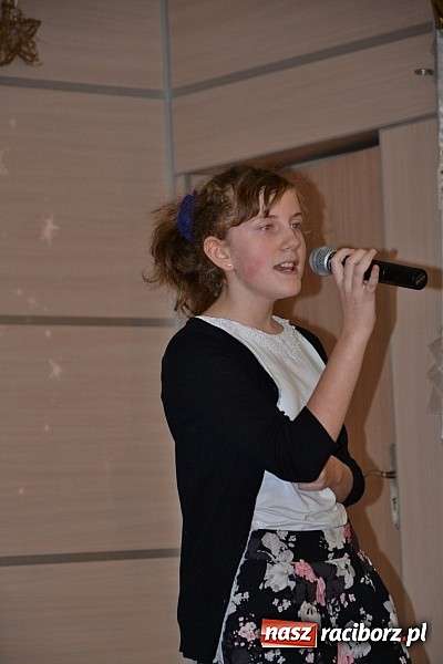 Zdjęcie w galerii na portalu naszraciborz.pl: IX Gminny Przegląd Kolęd i Pastorałek w Centrum Kultury w Tworkowie wiadomości z regionu