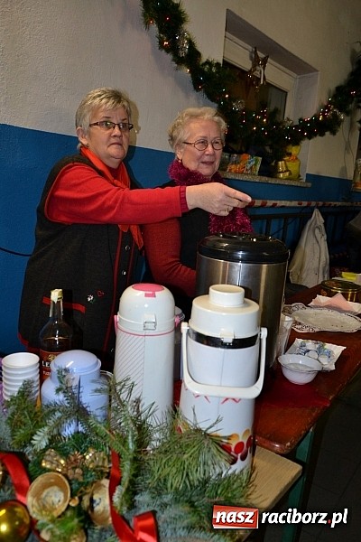 Zdjęcie w galerii na portalu naszraciborz.pl: Pierwszy Weihnachtsmarkt w Krzyżanowicach wiadomości z regionu