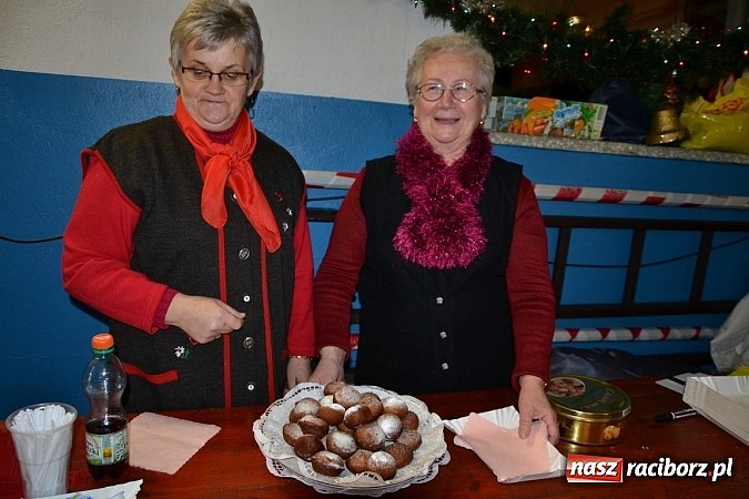 Zdjęcie w galerii na portalu naszraciborz.pl: Pierwszy Weihnachtsmarkt w Krzyżanowicach wiadomości z regionu