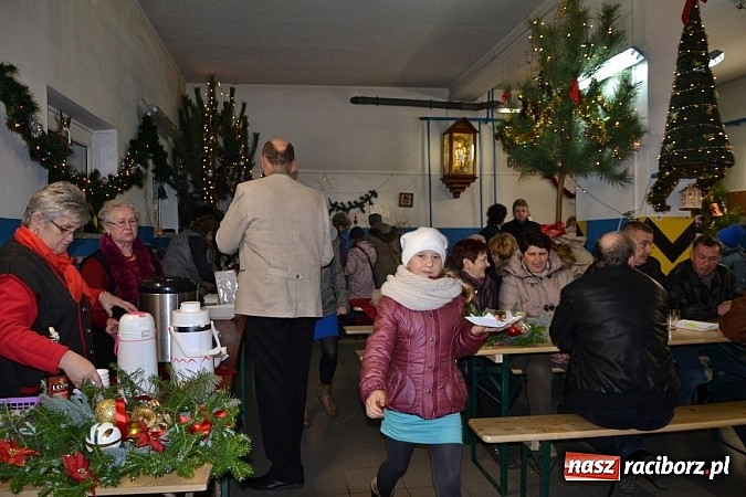 Zdjęcie w galerii na portalu naszraciborz.pl: Pierwszy Weihnachtsmarkt w Krzyżanowicach wiadomości z regionu