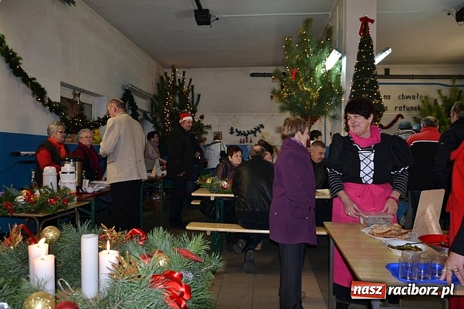 Zdjęcie w galerii na portalu naszraciborz.pl: Pierwszy Weihnachtsmarkt w Krzyżanowicach wiadomości z regionu