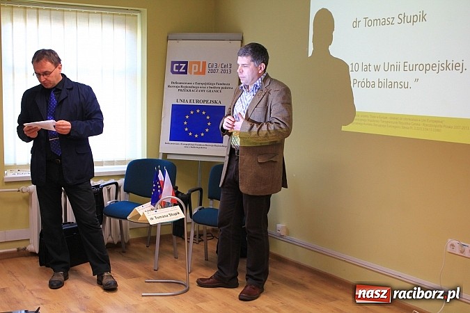 Zdjęcie w galerii na portalu naszraciborz.pl: O kurczących się miastach i niekorzystnej demografii, czyli wykład Tomasza Słupika wiadomości z regionu