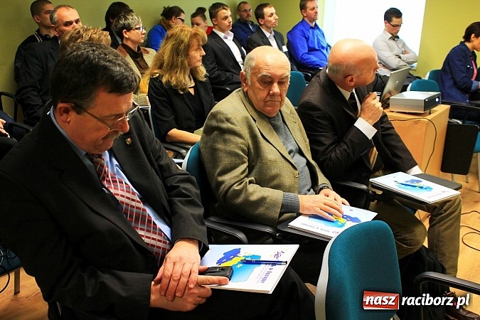 Zdjęcie w galerii na portalu naszraciborz.pl: O kurczących się miastach i niekorzystnej demografii, czyli wykład Tomasza Słupika wiadomości z regionu