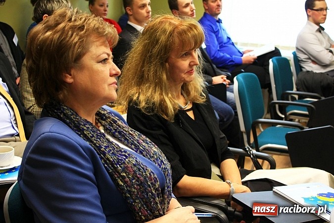 Zdjęcie w galerii na portalu naszraciborz.pl: O kurczących się miastach i niekorzystnej demografii, czyli wykład Tomasza Słupika wiadomości z regionu