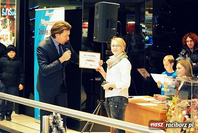 Zdjęcie w galerii na portalu naszraciborz.pl: Galeria Młyńska – nagrody w konkursie rozdane wiadomości z regionu