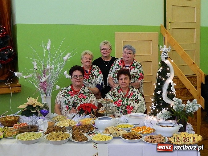 Zdjęcie w galerii na portalu naszraciborz.pl: Świąteczne przysmaki na kobylskich stołach wiadomości z regionu