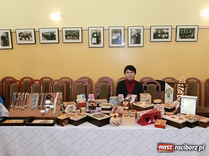 Zdjęcie w galerii na portalu naszraciborz.pl: Świąteczne przysmaki na kobylskich stołach wiadomości z regionu