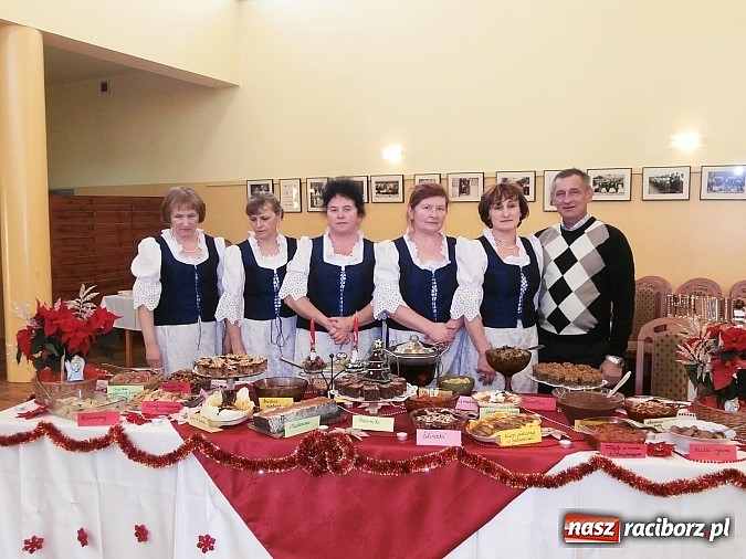 Zdjęcie w galerii na portalu naszraciborz.pl: Świąteczne przysmaki na kobylskich stołach wiadomości z regionu