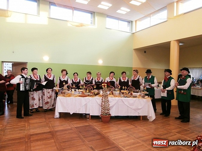 Zdjęcie w galerii na portalu naszraciborz.pl: Świąteczne przysmaki na kobylskich stołach wiadomości z regionu