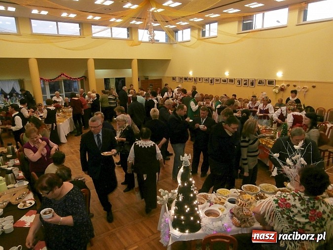 Zdjęcie w galerii na portalu naszraciborz.pl: Świąteczne przysmaki na kobylskich stołach wiadomości z regionu