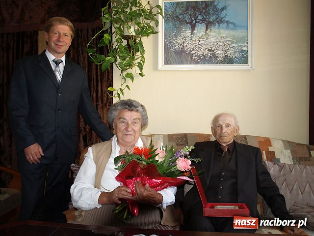 Zdjęcie w galerii na portalu naszraciborz.pl: Wciąż na tej samej ulicy wiadomości z regionu