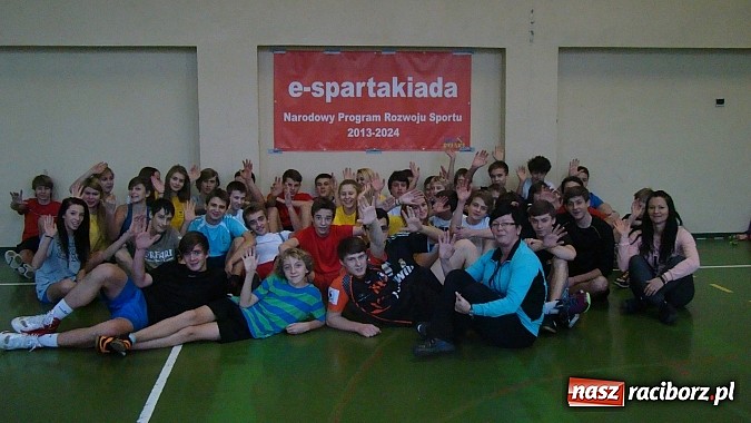 Zdjęcie w galerii na portalu naszraciborz.pl: Ogólnopolska e-spartakiada w Gimnazjum Nr 3  wiadomości z regionu
