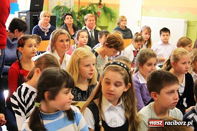 Zdjęcie w galerii na portalu naszraciborz.pl: Kolędy i pastorałki w ZSP w Wojnowicach wiadomości z regionu