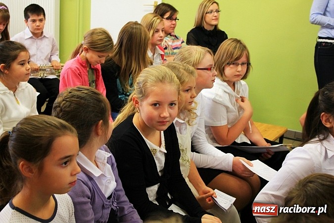 Zdjęcie w galerii na portalu naszraciborz.pl: Kolędy i pastorałki w ZSP w Wojnowicach wiadomości z regionu