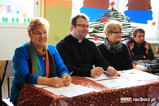 Zdjęcie w galerii na portalu naszraciborz.pl: Kolędy i pastorałki w ZSP w Wojnowicach wiadomości z regionu