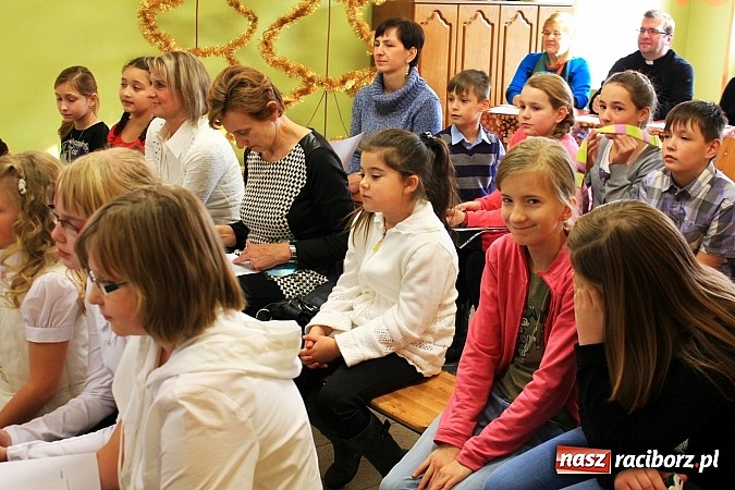 Zdjęcie w galerii na portalu naszraciborz.pl: Kolędy i pastorałki w ZSP w Wojnowicach wiadomości z regionu
