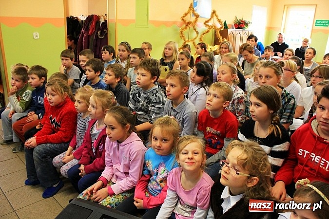 Zdjęcie w galerii na portalu naszraciborz.pl: Kolędy i pastorałki w ZSP w Wojnowicach wiadomości z regionu