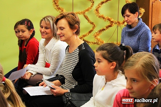 Zdjęcie w galerii na portalu naszraciborz.pl: Kolędy i pastorałki w ZSP w Wojnowicach wiadomości z regionu