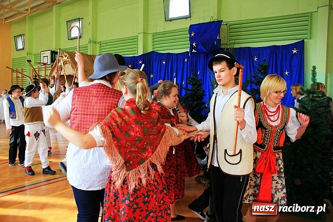 Zdjęcie w galerii na portalu naszraciborz.pl: Radosne i wzruszające jasełka w ZSS wiadomości z regionu