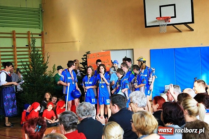 Zdjęcie w galerii na portalu naszraciborz.pl: Radosne i wzruszające jasełka w ZSS wiadomości z regionu