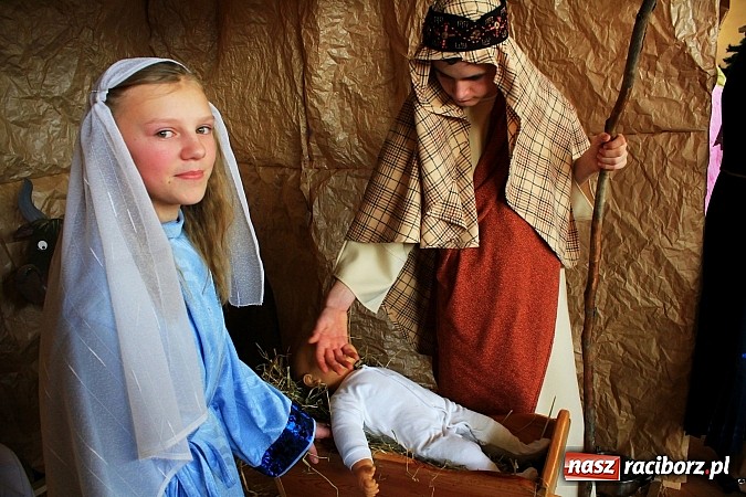 Zdjęcie w galerii na portalu naszraciborz.pl: Radosne i wzruszające jasełka w ZSS wiadomości z regionu