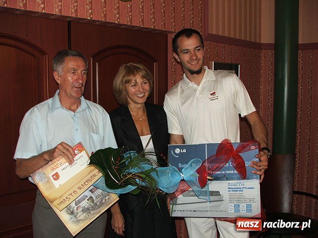 Zdjęcie w galerii na portalu naszraciborz.pl: Artur Noga w magistracie wiadomości z regionu