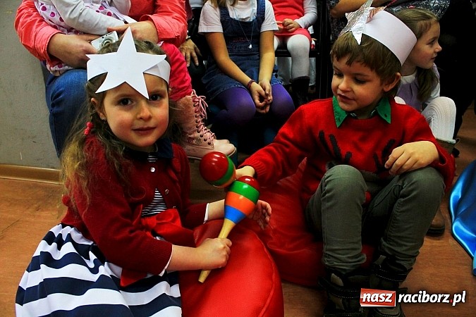 Zdjęcie w galerii na portalu naszraciborz.pl: W bibliotece zabrzmiały kolędy i pastorałki wiadomości z regionu