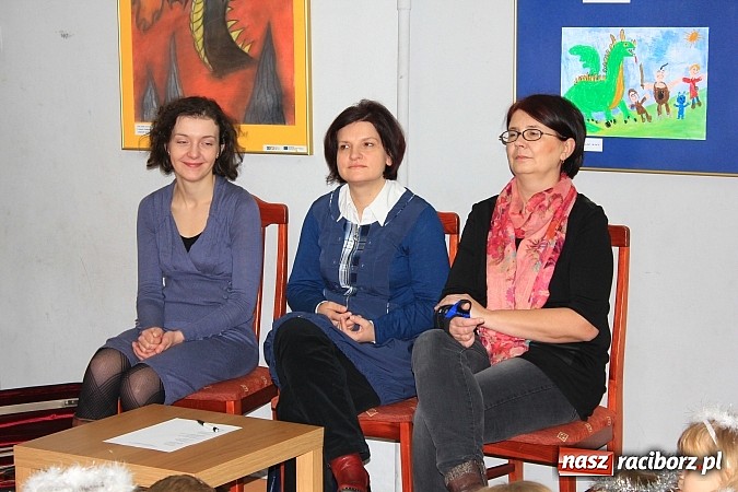 Zdjęcie w galerii na portalu naszraciborz.pl: W bibliotece zabrzmiały kolędy i pastorałki wiadomości z regionu