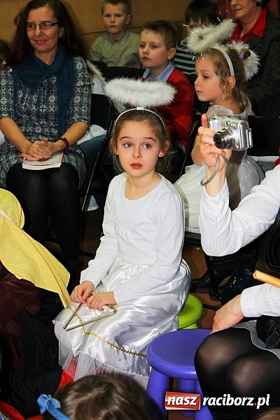 Zdjęcie w galerii na portalu naszraciborz.pl: W bibliotece zabrzmiały kolędy i pastorałki wiadomości z regionu